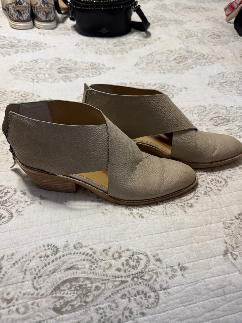 Splendid Taupe Cutout Leather Mule Clogs